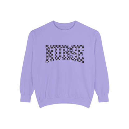 Nurse Checkerboard Sweatshirt – Retro Black & White Nurse Crewneck
